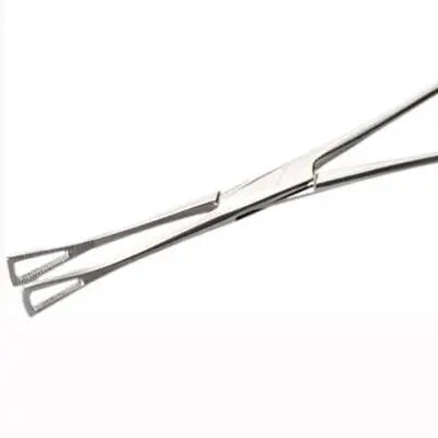 pennington-foreceps-dreieckige-geschlossen-piercingzange